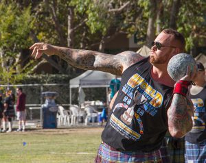 1136px-hafthor_julius_bjornsson_scottish_stone_put